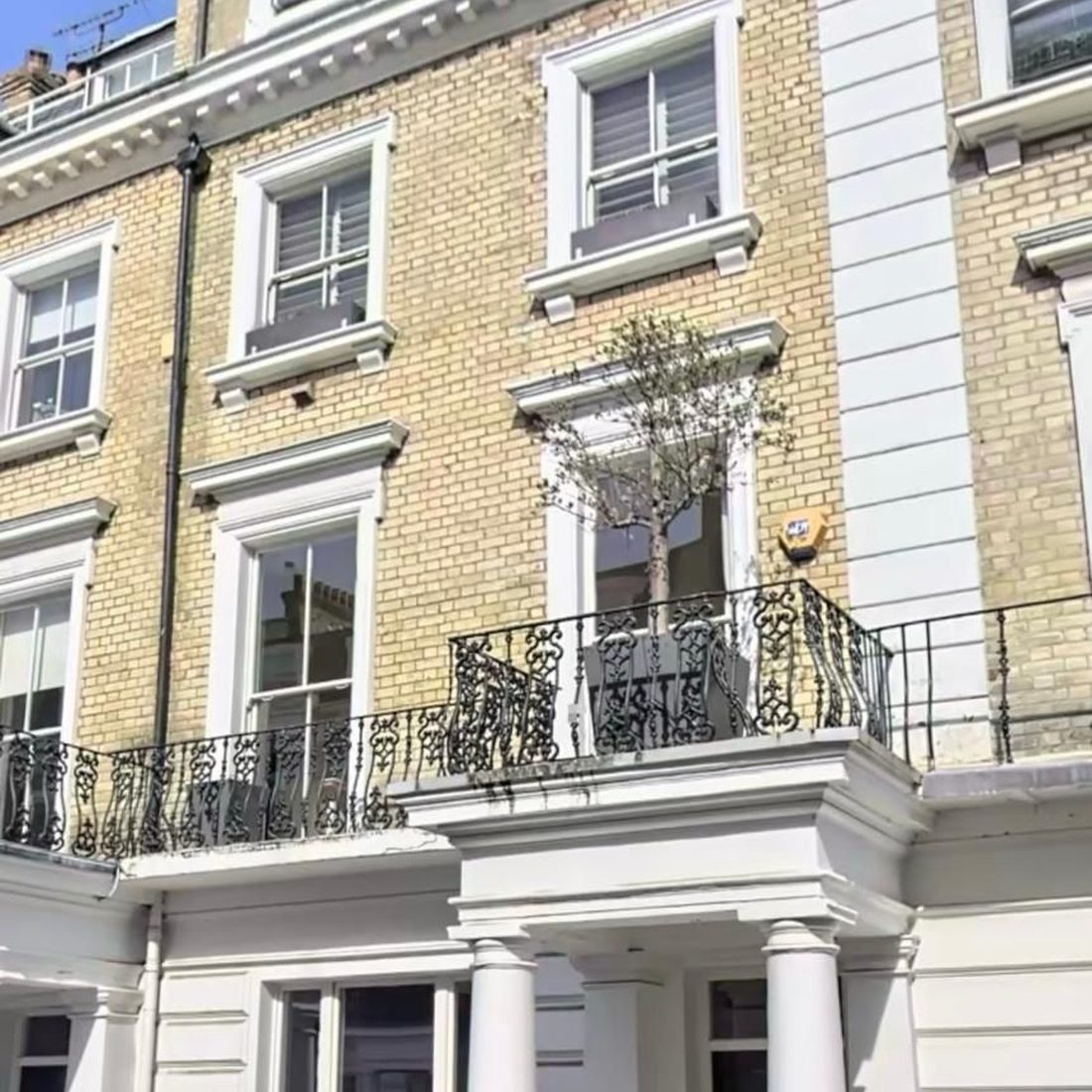 Restored London period property brick and stone facade by London Bricklayer